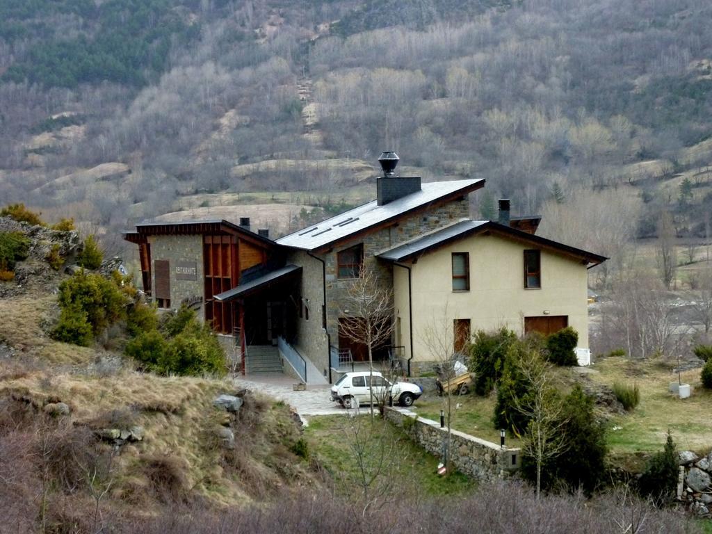 Гостьовий будинок La Llardana Бенаске Екстер'єр фото